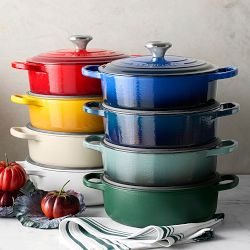 Le Creuset Signature Enameled Cast Iron Round Wide Dutch Oven, 3.5-Qt.