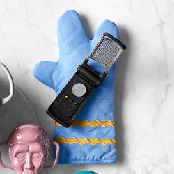 Le Creuset x Star Trek Live Long &amp; Prosper Oven Mitt