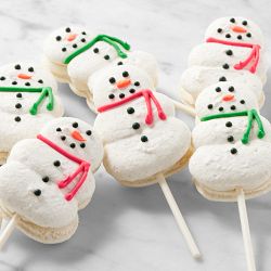 Snowman Macaron Pops