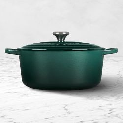 Le Creuset Signature Enameled Cast Iron Round Dutch Oven 7.25-Qt., Artichaut