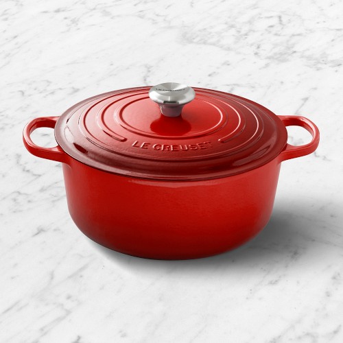 Le Creuset Signature Enameled Cast Iron Round Dutch Oven, 7.25-Qt., Red