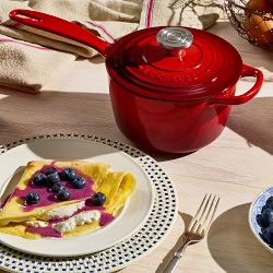 Le Creuset Signature Enameled Cast Iron Saucepan