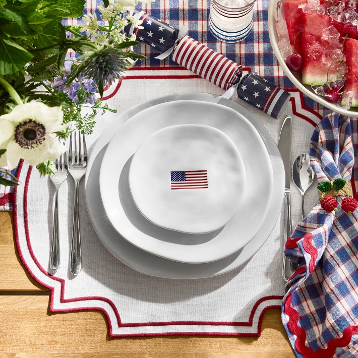 アメリカンフラッグ柄 プレートセット　LA購入 American Flag Dinner Plates | Williams Sonoma