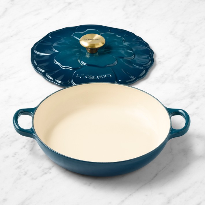 ル・クルーゼ　ウィンザーポット　ラピス Le Creuset Petal Braiser, 2 1/4-Qt. | Williams Sonoma