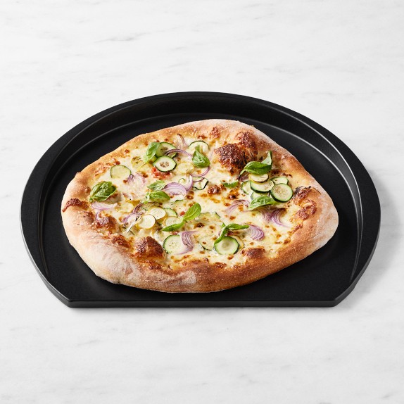 Emile Henry Ultimate Pizza Set with Peel & Pizza Wheel | Pizza