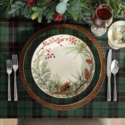 Woodland Berry Dinner Plates