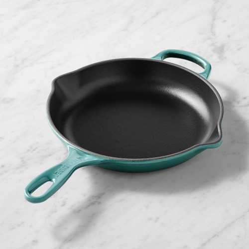 Le Creuset Signature Enameled Cast Iron Skillet Fry Pan, 9.5