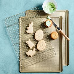 Williams Sonoma Goldtouch® Pro Nonstick Corrugated Cookie Sheet